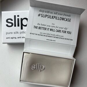 NEW! Set of 2: Slip Pure Silk Queen Pillowcase w Zipper - White